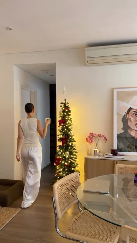 Instagram post by @sarahmosullivan for Breville. Caption reads: Just over a month with the @brevilleaus Oracle....