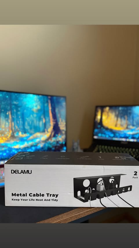 Instagram post by @lifewithfairyusa for DELAMU. Caption reads: [...] room finally looks clean! 😅
I used the....