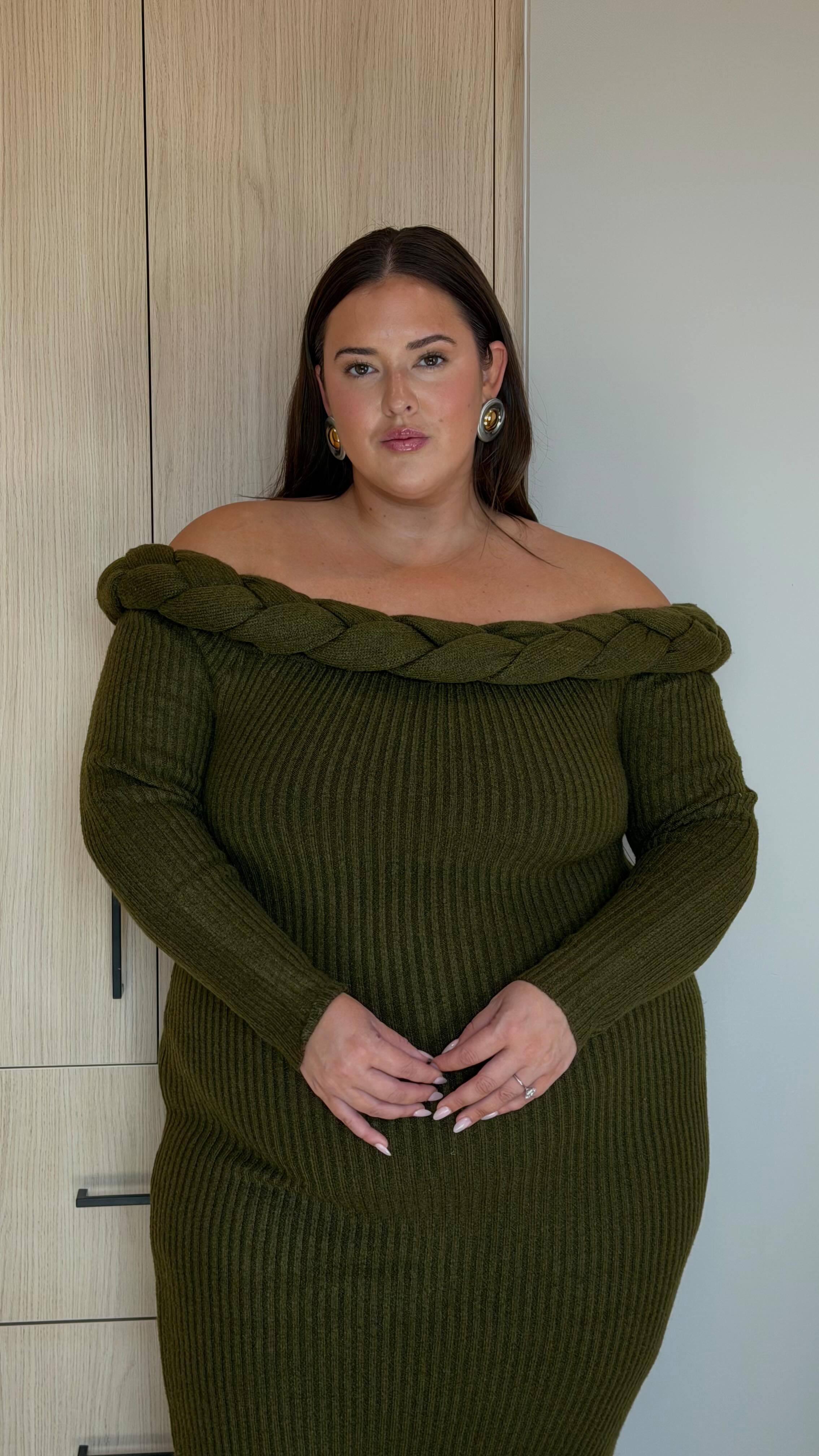 Instagram post by @emma.arletta for ELOQUII. Caption reads: some @eloquii looks for the curvy girls !! Comment....