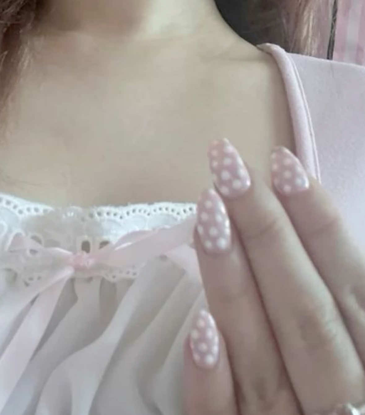 TikTok post by @anvekiko for Divoom. Caption reads: [...] but hey it’s cute !! ⸜(｡˃ ᵕ ˂ )⸝♡ @Divoom....