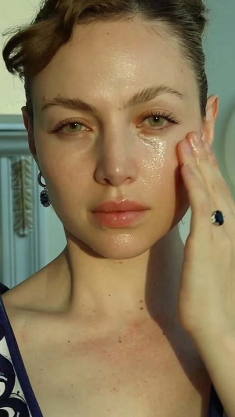 Instagram post by @nathalieparis for Haruharu Wonder US. Caption reads: Elaborate gently cleanses, lightly exfoliates, and....