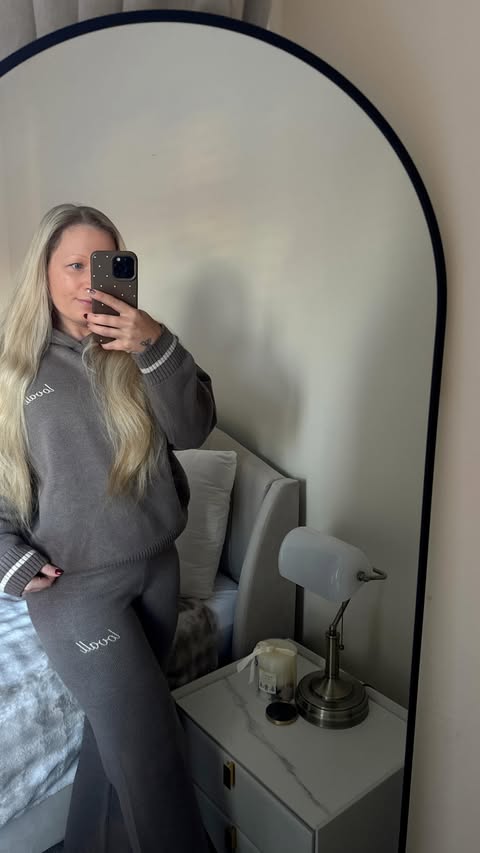 Instagram post by @mrskellyc_ for LOVALL. Caption reads: Sunday vibes with @lovallofficial 🤍

AD
Use code....