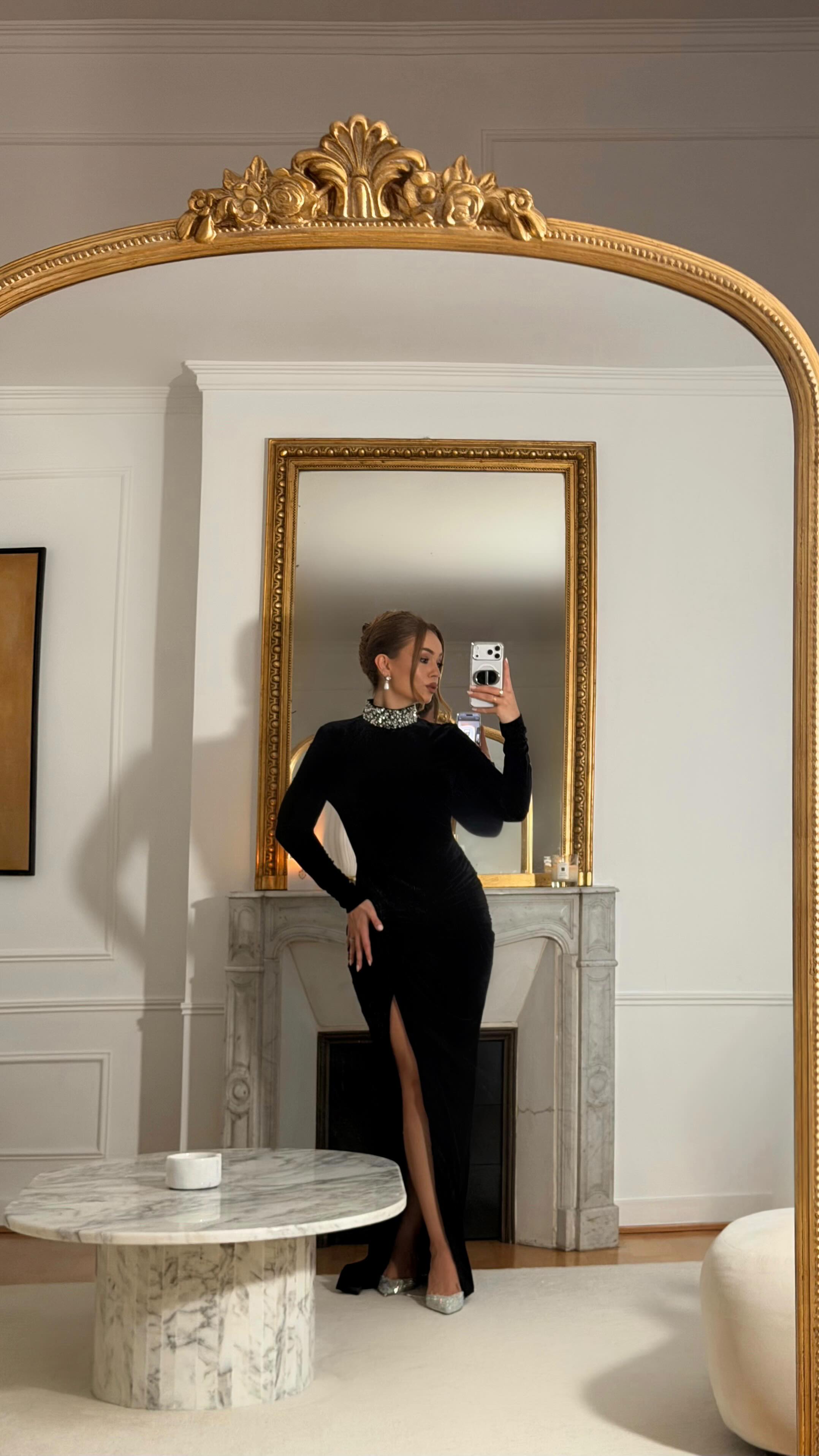 Instagram post by @merve.gorgoz for Club L London. Caption reads: Festive season but make it elegant....