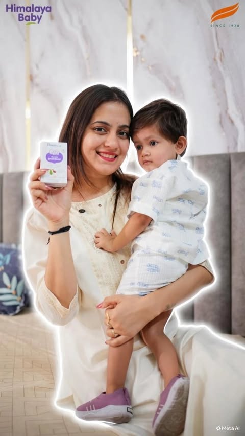 Instagram post by @radhikabansal0908 for Himalaya Babycare. Caption reads: [...] on Amazon using code GBSOAP10! 🛒✨....