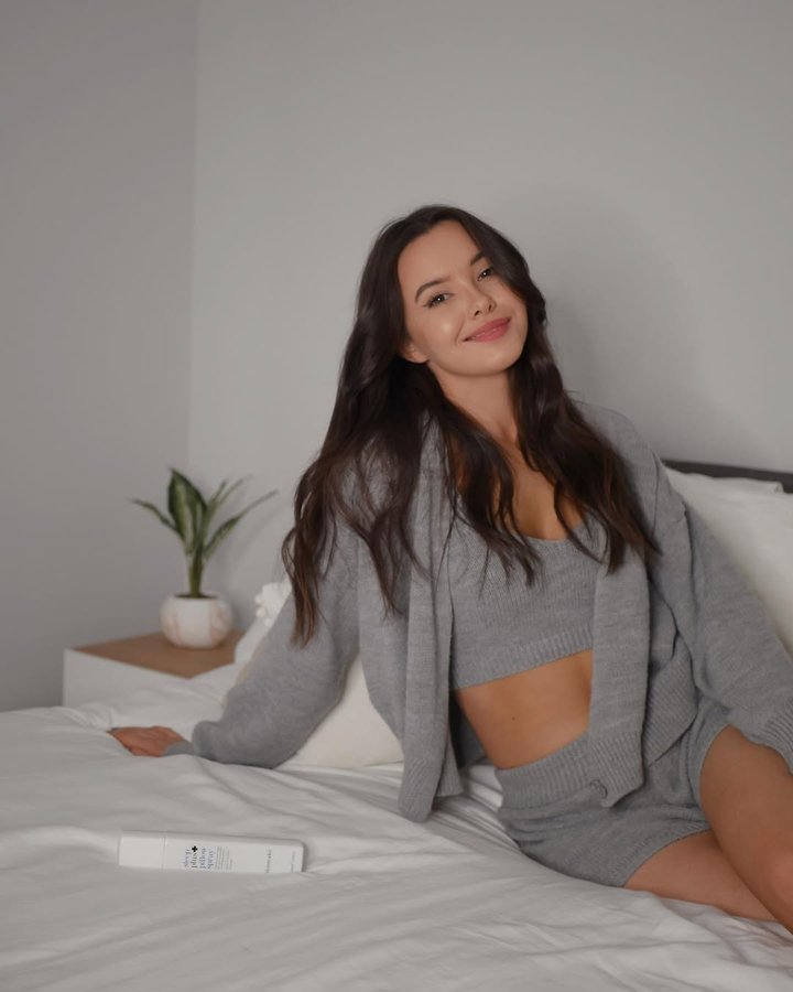 Instagram post by @laurieelle for This Works. Caption reads: #AD  It’s always a good idea to prioritise a good....