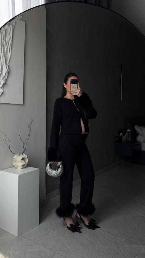 Instagram post by @lingstephanie_ for Zalora. Caption reads: [...] extra look for this festive season with....