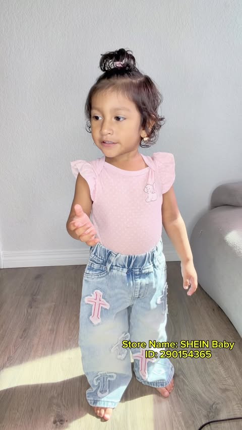 Instagram post by @lizbethgmartinez1 for SHEIN KIDS. Caption reads: [...] 💕code: 3KM8E @shein_us @sheinofficial....
