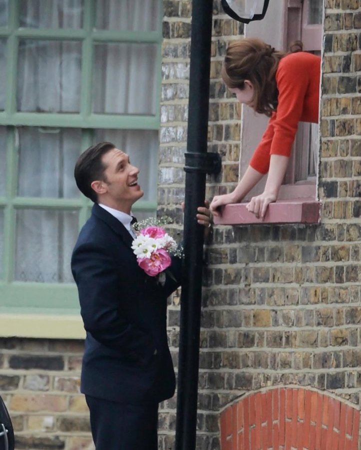 Instagram post by @legends.inc for Venus et Fleur. Caption reads: Buy flowers for her! @venusetfleur #VEFPartner.