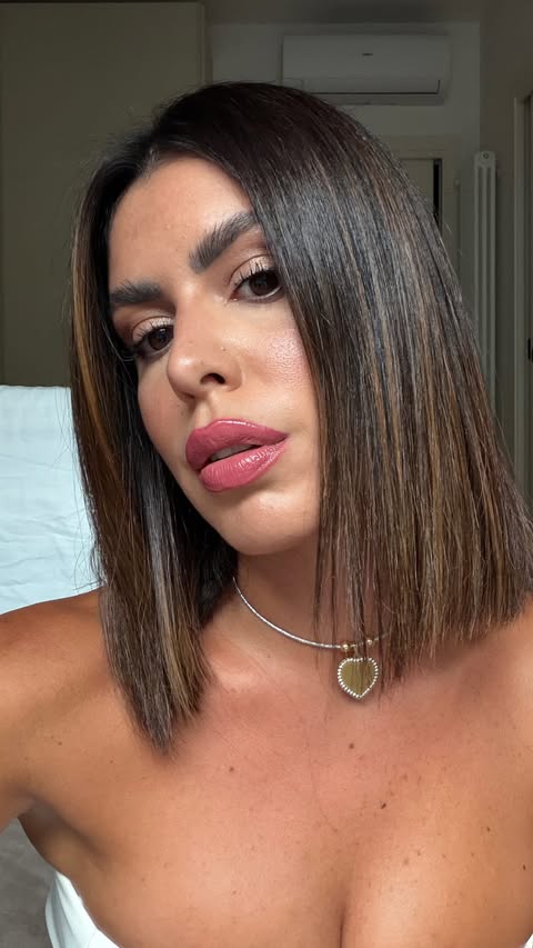 Instagram post by @francesca__esp for MAKE UP FOR EVER. Caption reads: Non ci credo. 🧙🏻‍♀️ @makeupforever....