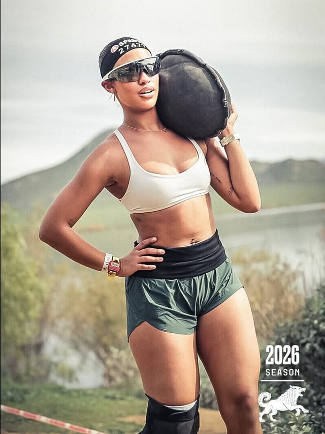 Instagram post by @thenameiscayy for FlipBelt. Caption reads: [...] #race Outfit: @oakleymeta @lululemon....