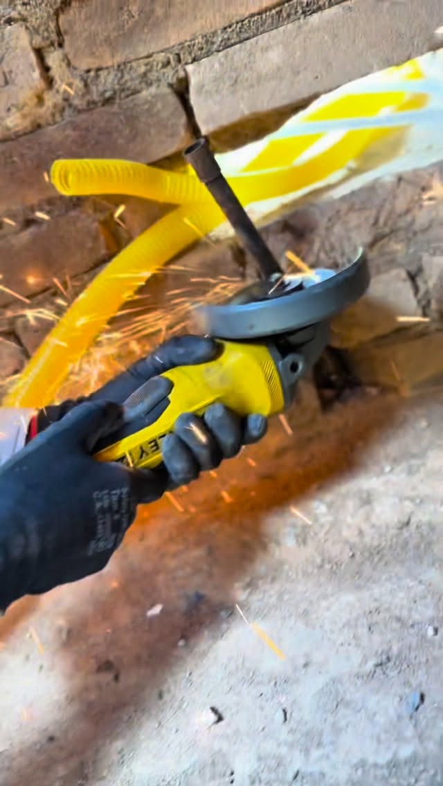 Instagram post by @felipeoeletricista for Stanley 1913. Caption reads: Um especial @stanley.brasil dia do eletricista, e....