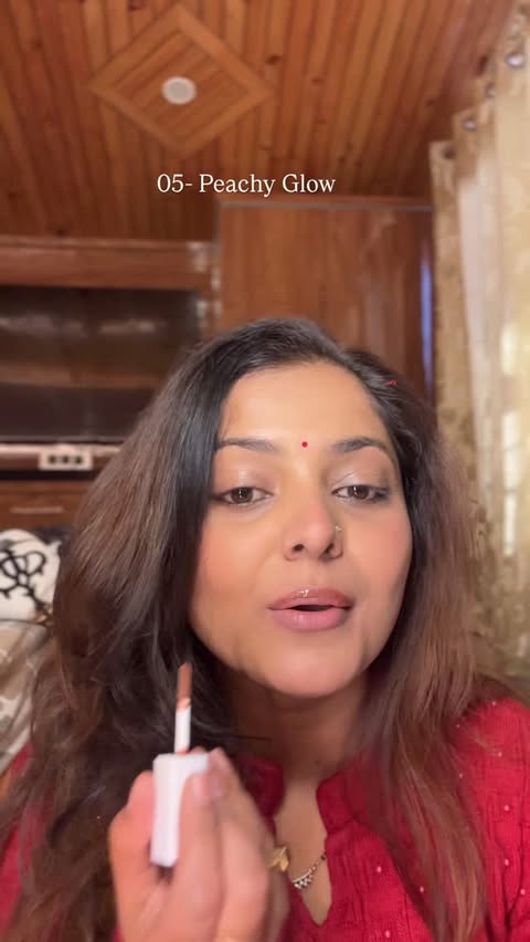 Instagram post by @iamshiwanithakur for Just Herbs. Caption reads: “Pure, herbal, nourishing… and glossy! Just Herbs....