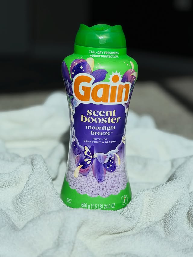 Instagram post by @juh_governale for I Love Gain. Caption reads: [...] found my favorite scent @influenster....