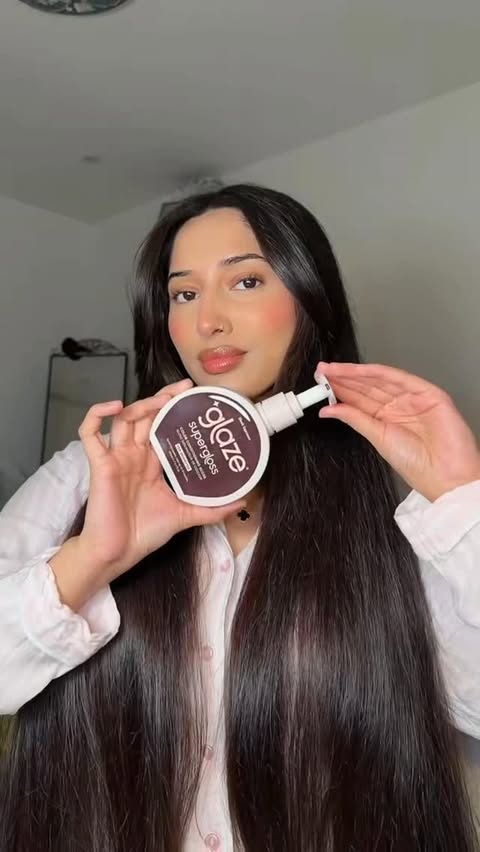 Instagram post by @humnax_ for Glaze Hair. Caption reads: [...] #glazepartner #Glaze #GlazeSuperGloss....