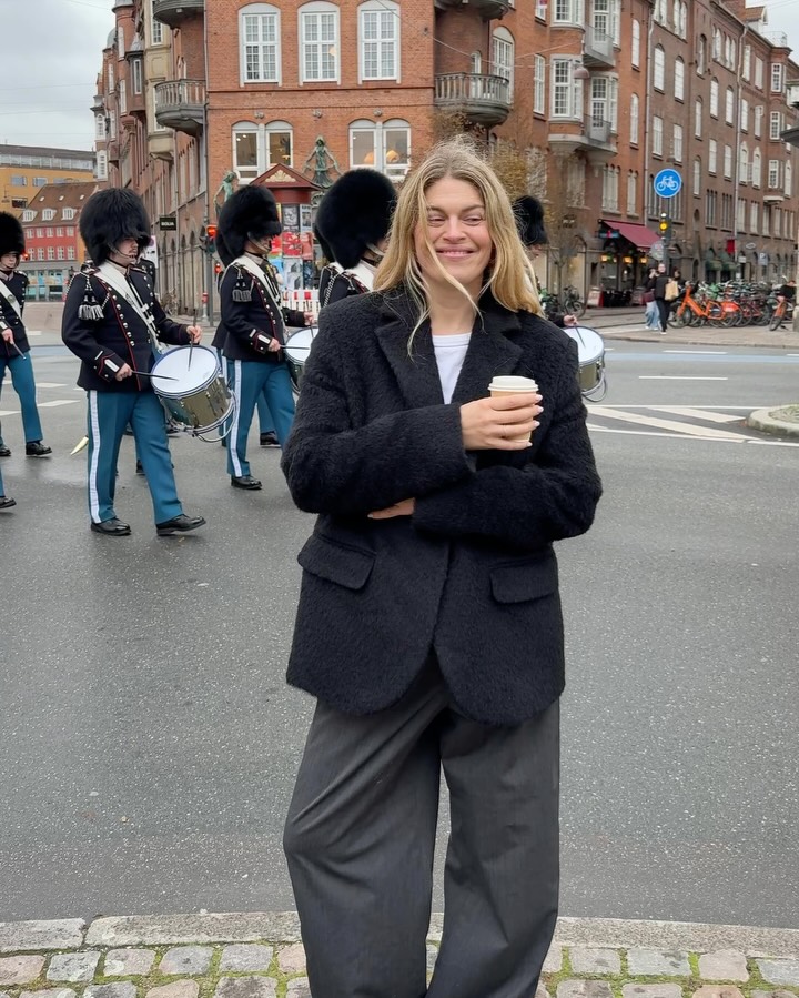 Instagram post by @sidselalling for MIKUTA. Caption reads: Annonce @themikutashop || Copenhagen + fall =....