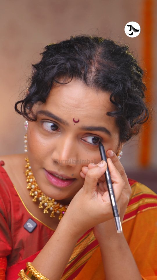 Instagram post by @urmilanimbalkar for Swiss Beauty Select. Caption reads: गणपती आणि सगळ्या सणांसाठी @swissbeautyselect ची....