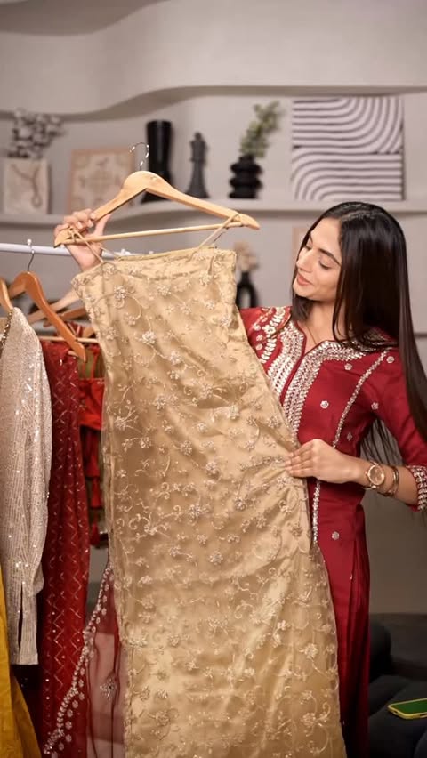 Instagram post by @raveena_tekwani for Shaadi.com. Caption reads: Compatible partner? Fakti GujaratiShaadi.com par!....