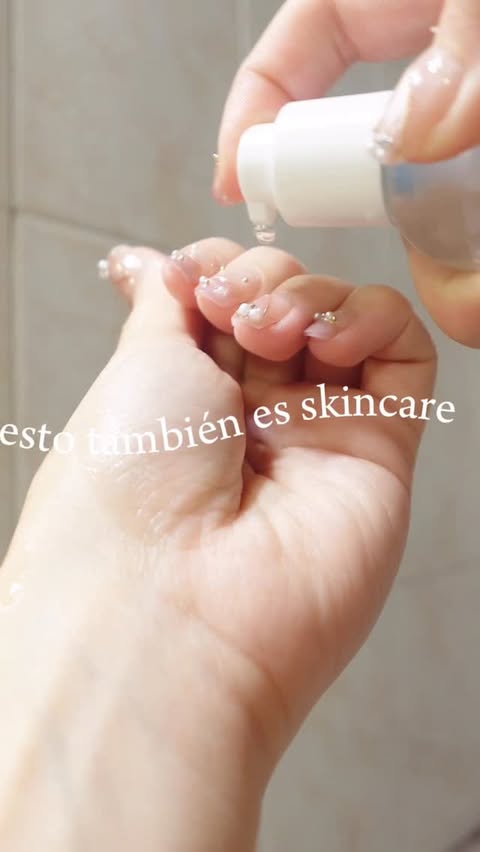 Instagram post by @jaz.vainilla for mixsoon. Caption reads: Skincare y bodycare 🫧🚿🛁

#koreanskincare....