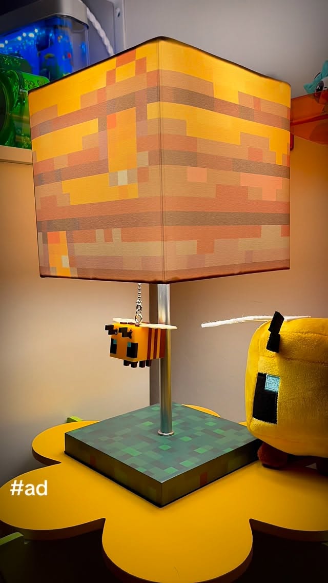 Instagram post by @2ndhandnostalgia for Toynk. Caption reads: My Minecraft bee lamp 🐝✨ from @toynktoys is so....