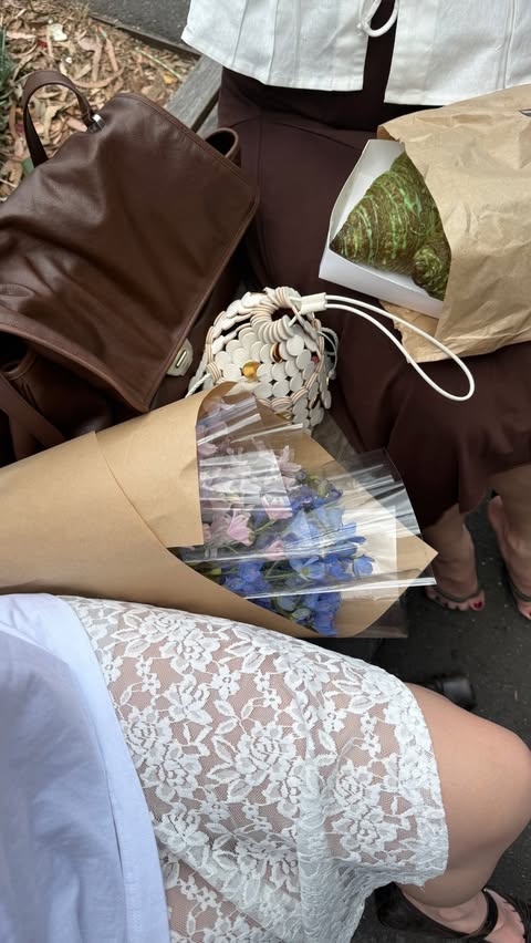 Instagram post by @ivanka_djo for Taobao. Caption reads: [...] items and more outfits on my trips :p....