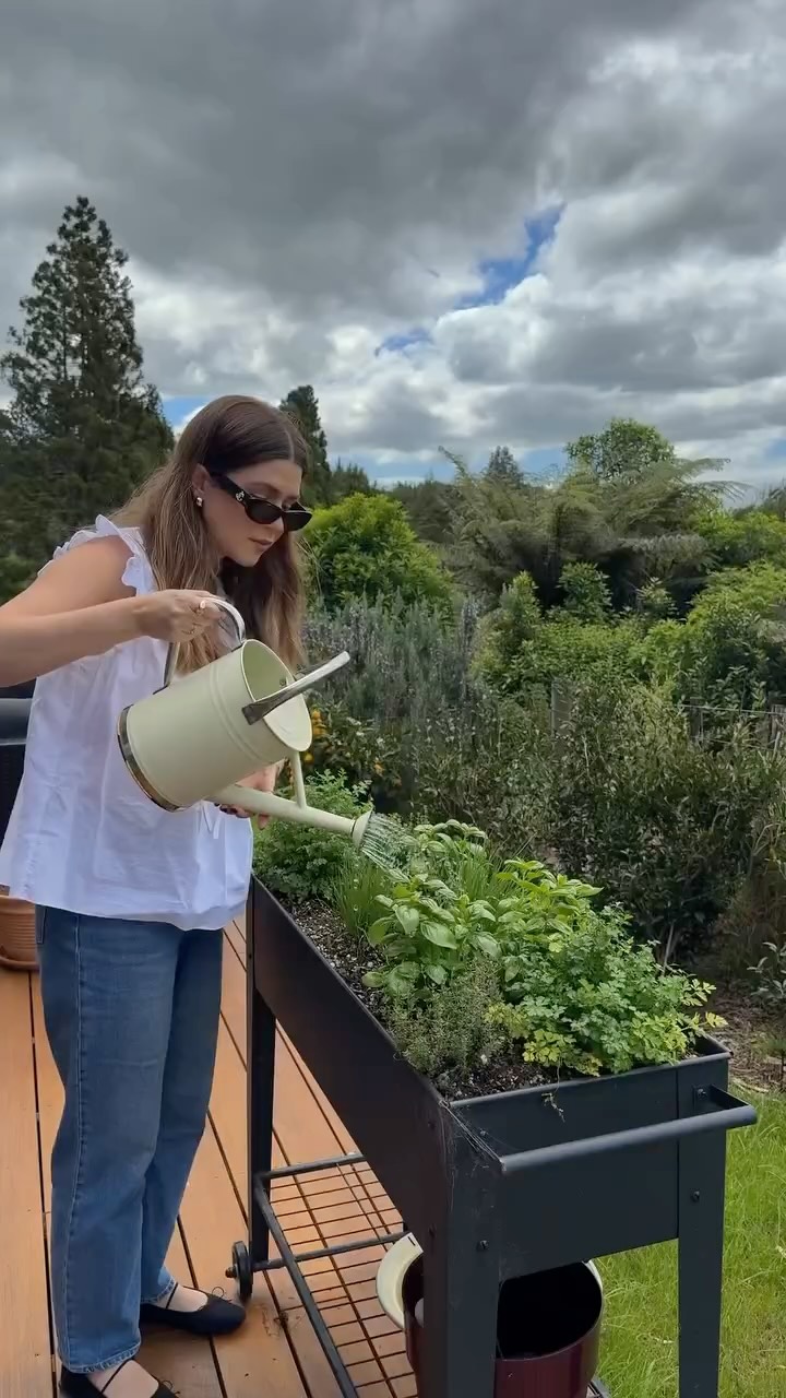 Instagram post by @ashowens_ for Sunglass Hut. Caption reads: Don’t ever underestimate how a new pair of sunnies....