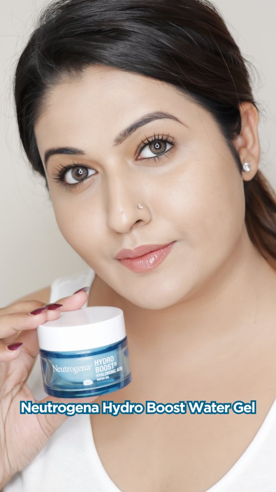 Instagram post by @chance2glance for Simple Skincare. Caption reads: Get back your flawless, hydrated look instantly....