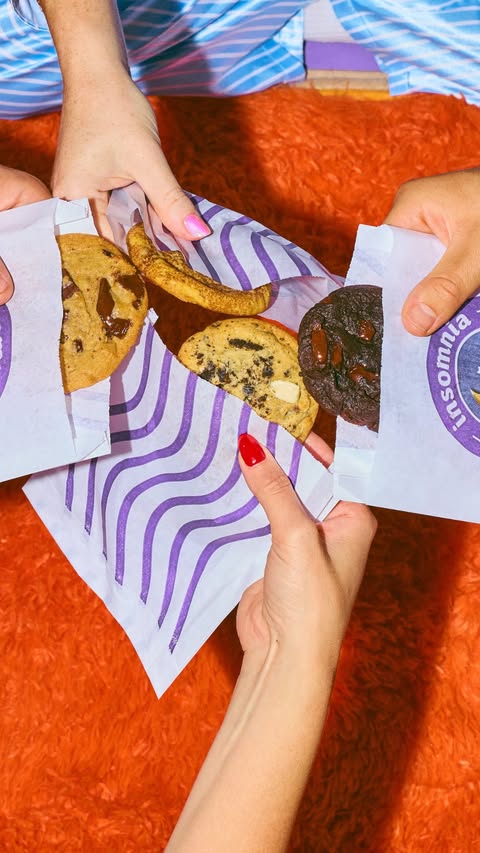 Instagram post by @madsrayna_ for Insomnia Cookies. Caption reads: [...] reason I came to study night 🍪👀....