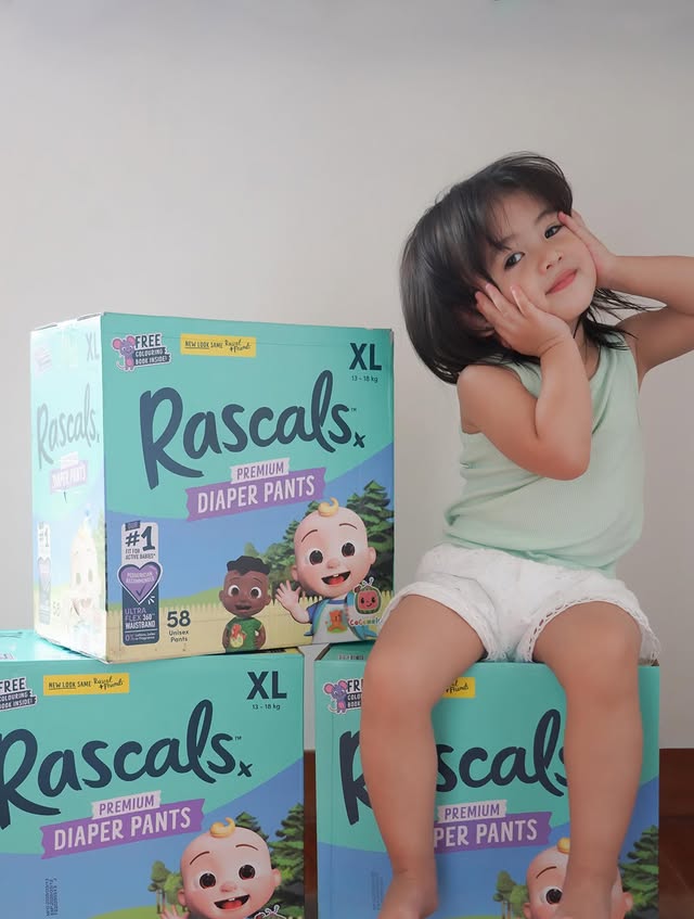 Instagram post by @yasmine_vargas2307 for Rascals. Caption reads: [...] with growing little ones 💙 #rascals #gifted....