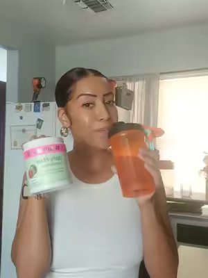 TikTok post by @vanessa_zarate91 for BelliWelli. Caption reads: #belliwelli #4in1 #gutsupport #hydrationsupport....