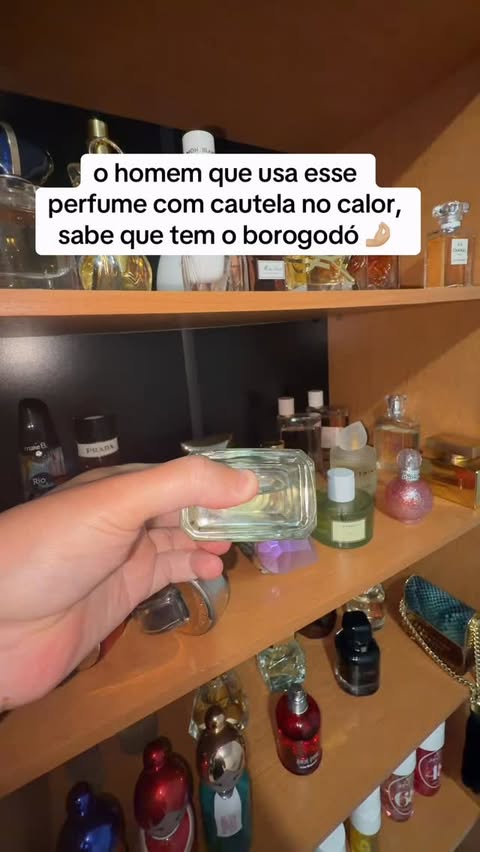 Instagram post by @jootapew for O Boticário. Caption reads: cheiro de homem perigoso hein 🔥 

#perfumes....
