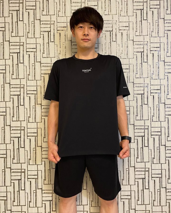 Instagram post by @tajimaasahi for TENTIAL. Caption reads: TENTIALさんからBAKUNE Dry を貰いました！ 着心地も良く、部屋着に最高です👍....