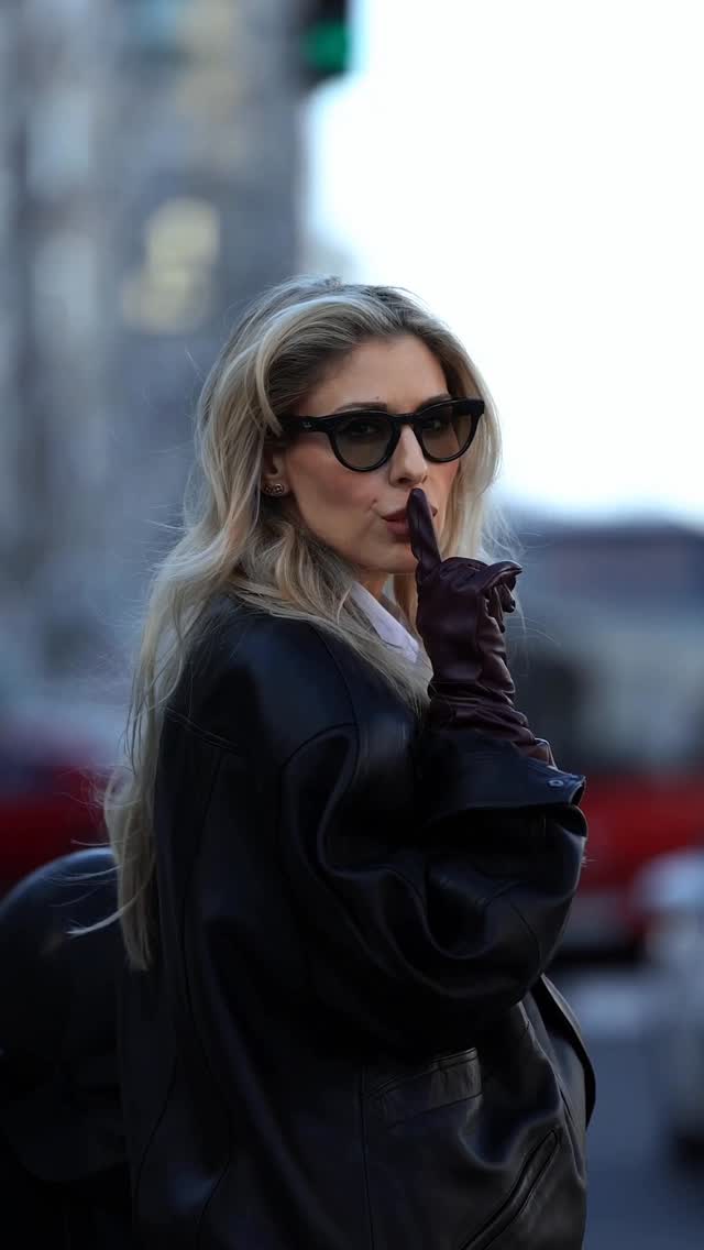 Instagram post by @krisradenkovic for Ploom. Caption reads: Grad šapuće — stiže nešto novo. A možda je samo....