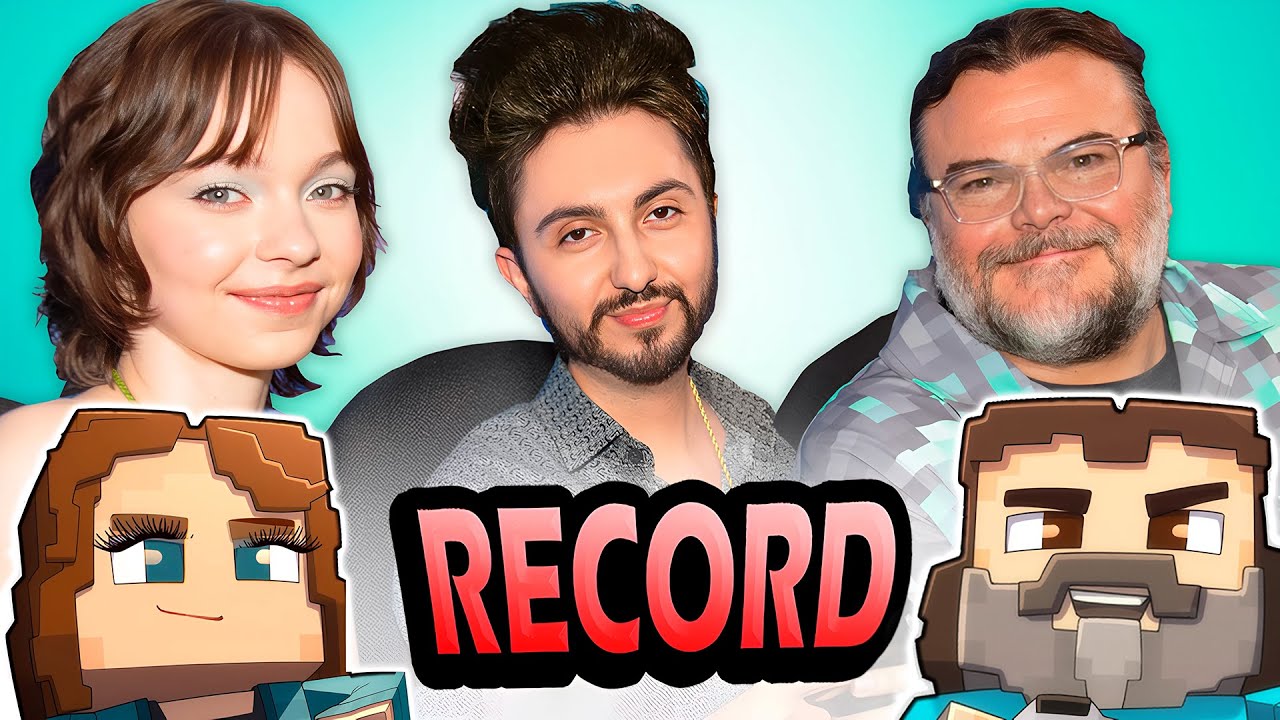 YouTube post by @BobicraftMC for Makeship. Caption reads: [...] Peluches oficiales:
Makeship: [...].