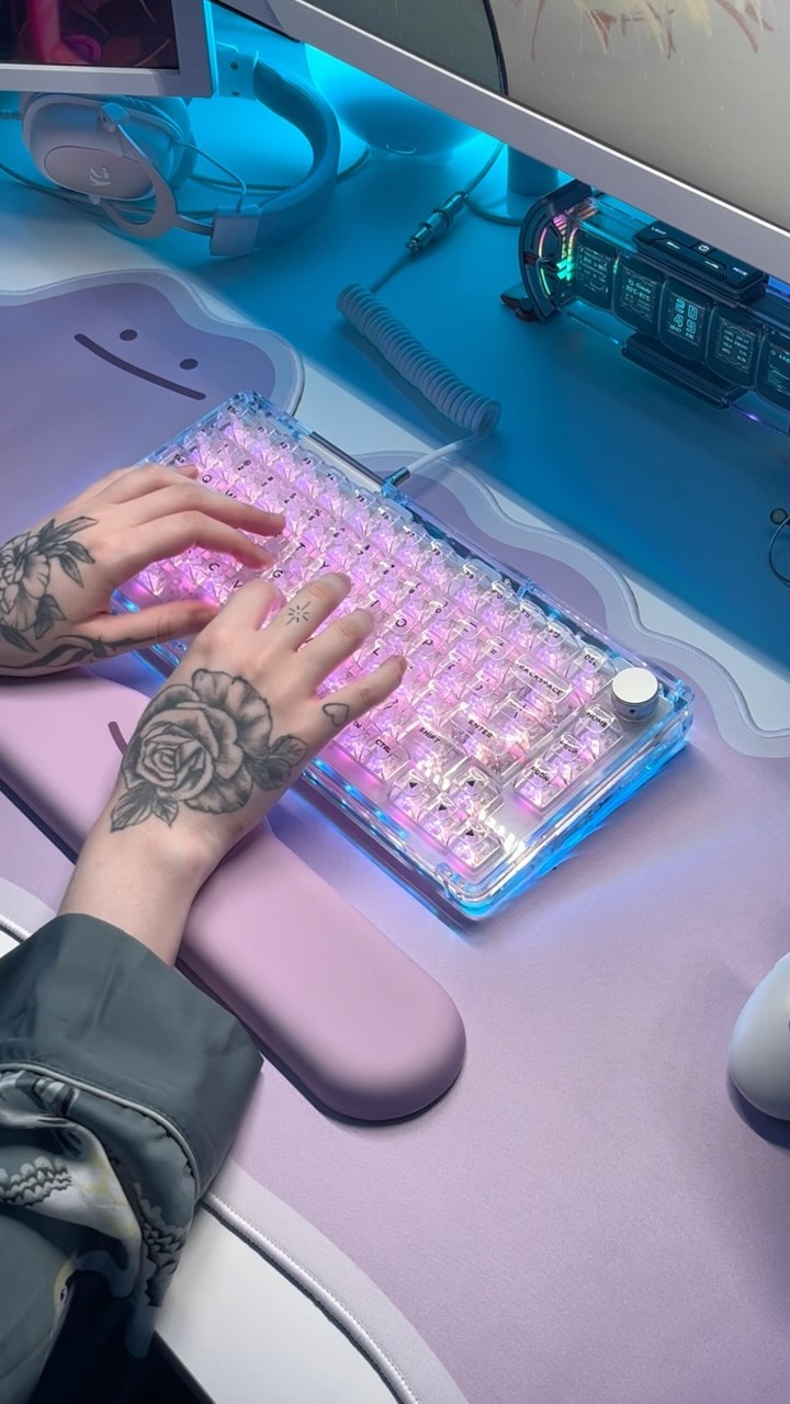 Instagram post by @poppymochii for Wishavenshop. Caption reads: [...] Ditto mousepad & wrist rest from....