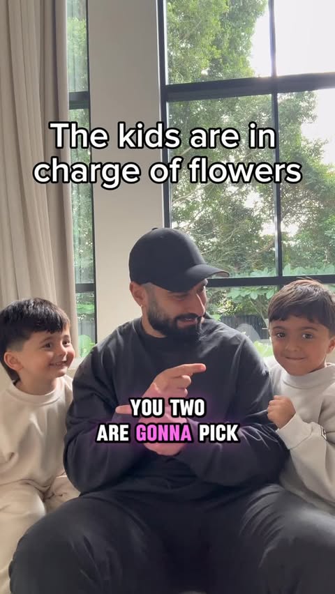 Instagram post by @matty_ef for Woolworths. Caption reads: [...] the flowers this mother’s day!....