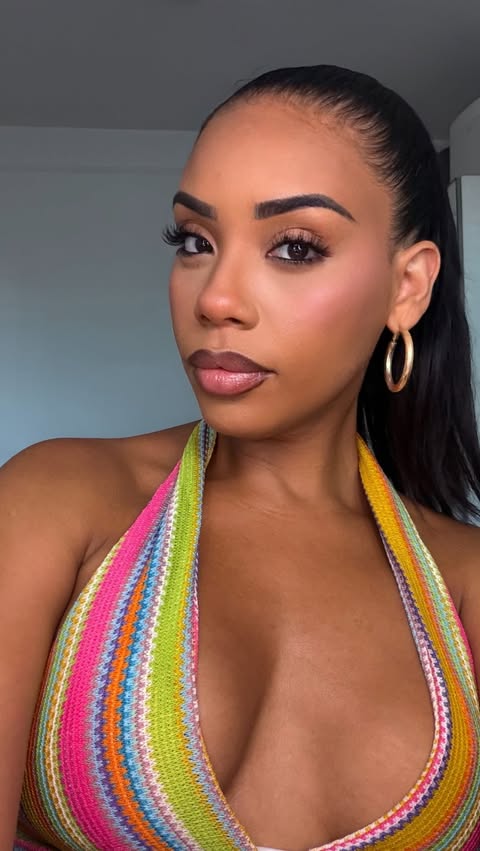 Instagram post by @prettywithlee for HUDA BEAUTY. Caption reads: [...] did NOT move. Huda ate with this one....