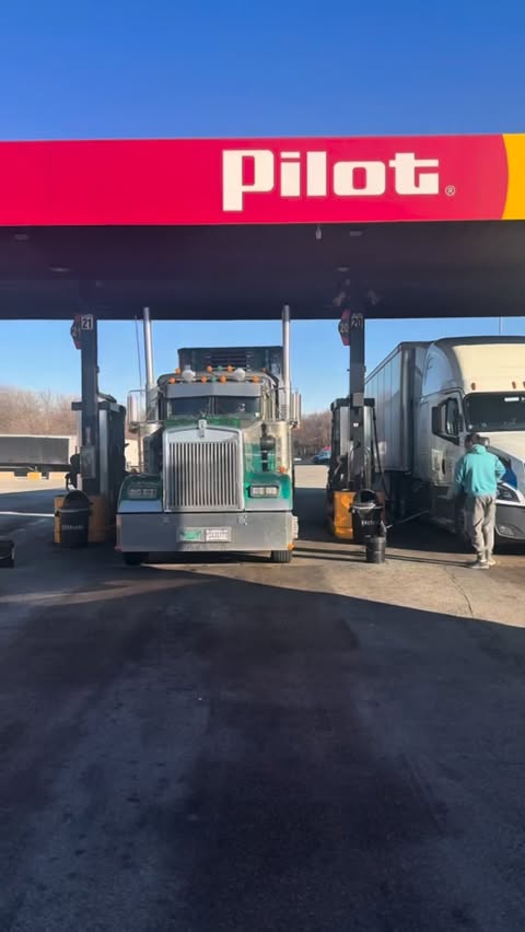 Instagram post by @tarik_alaminii for Pilot Flying J. Caption reads: Nothing beats a quick @pilotflyingj stop. Fuel up,....