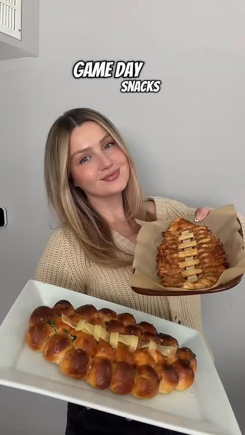 Instagram post by @lauras__bakery__ for Ciarra Appliances. Caption reads: [...] in my Ciarra Nosh Oven 🤍 @ciarraappliances....