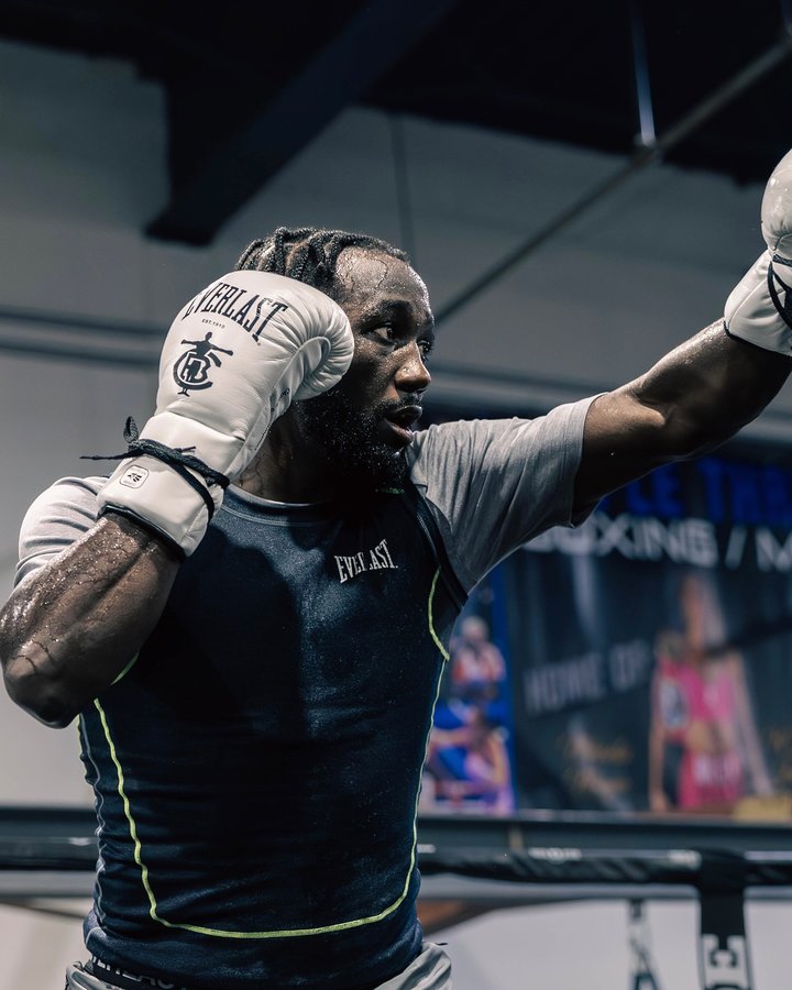 Instagram post by @tbudcrawford for Everlast. Caption reads: HUNGRY @tbudcrawford 

Team Crawford won’t be....