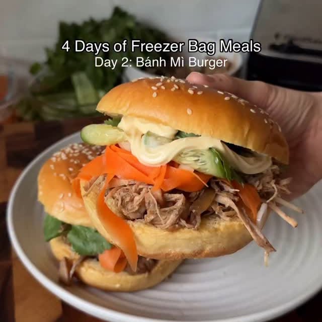 Instagram post by @joinequ for FoodSaver. Caption reads: [...] MI BURGER 🍔 🌶️

We’ve teamed up with....