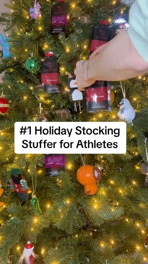 Instagram post by @jessicathesportsrd for Cheribundi. Caption reads: [...] the gift of optimal recovery with....