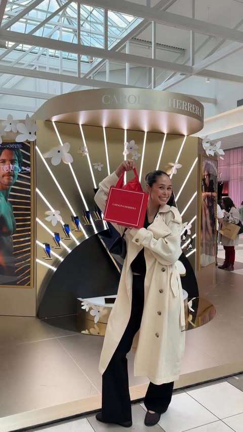 Instagram post by @julieanneho for Carolina Herrera. Caption reads: La boutique éphémère de Carolina Herrera au....