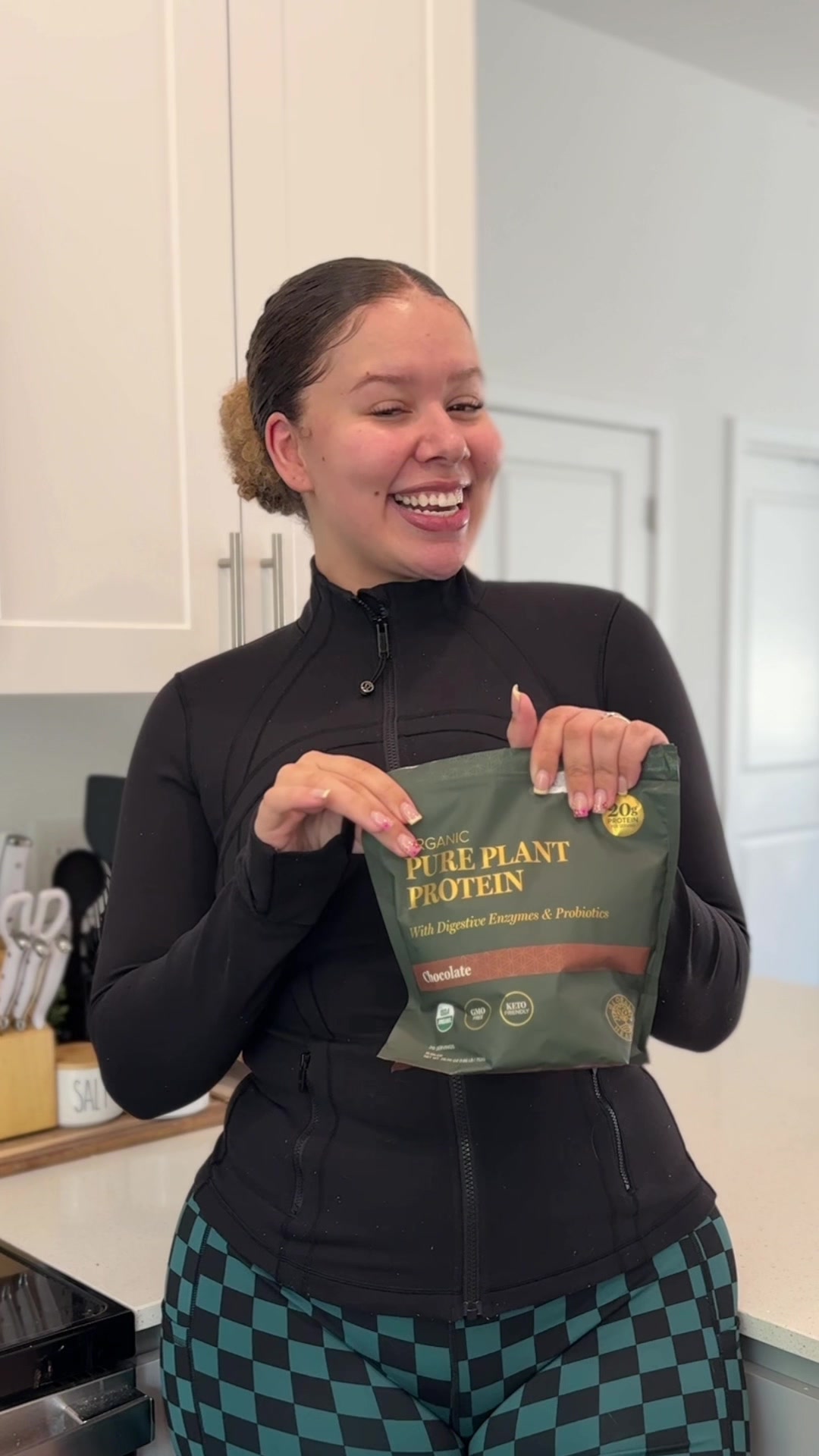 TikTok post by @ugcwithalayna for Global Healing. Caption reads: [...] what I need after a workout. @Global Healing....