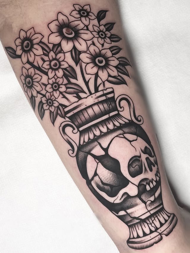 Instagram post by @saschi_mccormack for Hustle Butter. Caption reads: [...] @killerinktattoo @hustlebutterdeluxe.