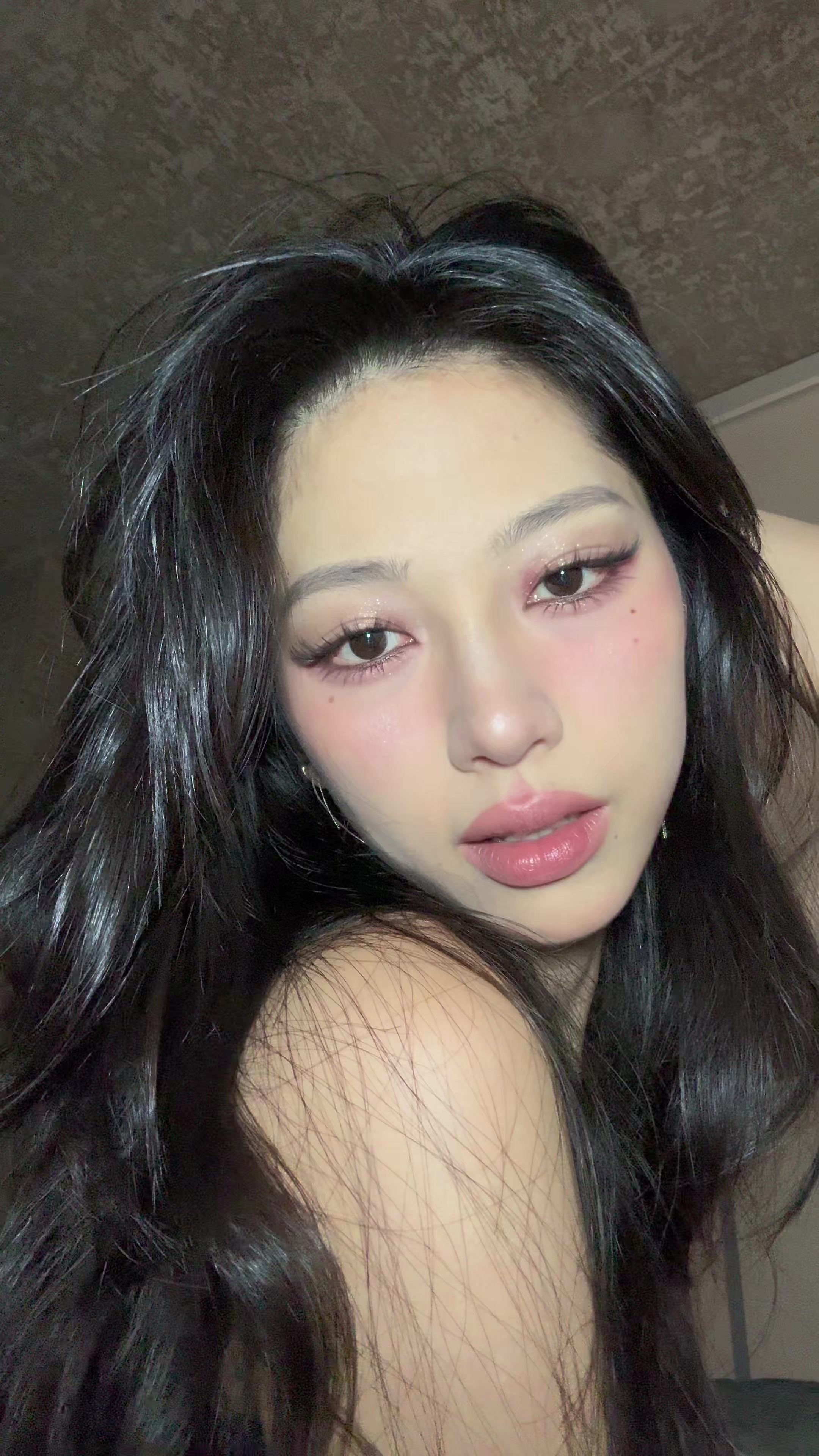 TikTok post by @rw2100 for SHEGLAM. Caption reads: Buttery, Hydrating, AND Versatile @SHEGLAM yet....