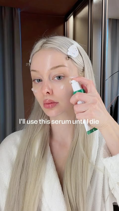 Instagram post by @samilearnskorean for AXIS-Y. Caption reads: my current favourite step of my skincare routine,....