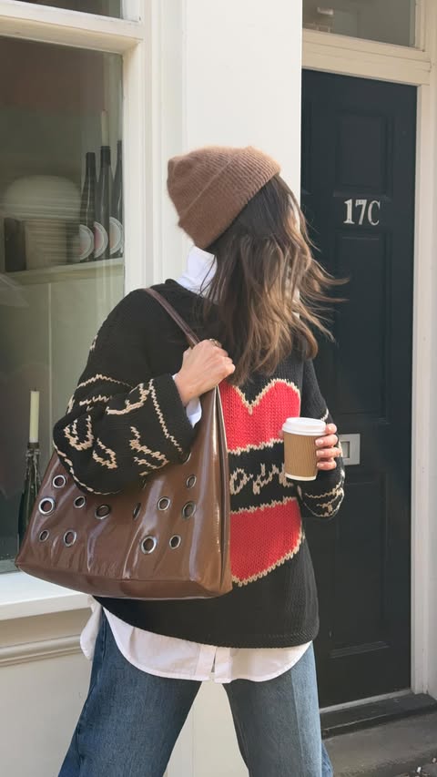 Instagram post by @_shelleyloves for Munthe. Caption reads: When you don’t know if it’s a video or a photo....