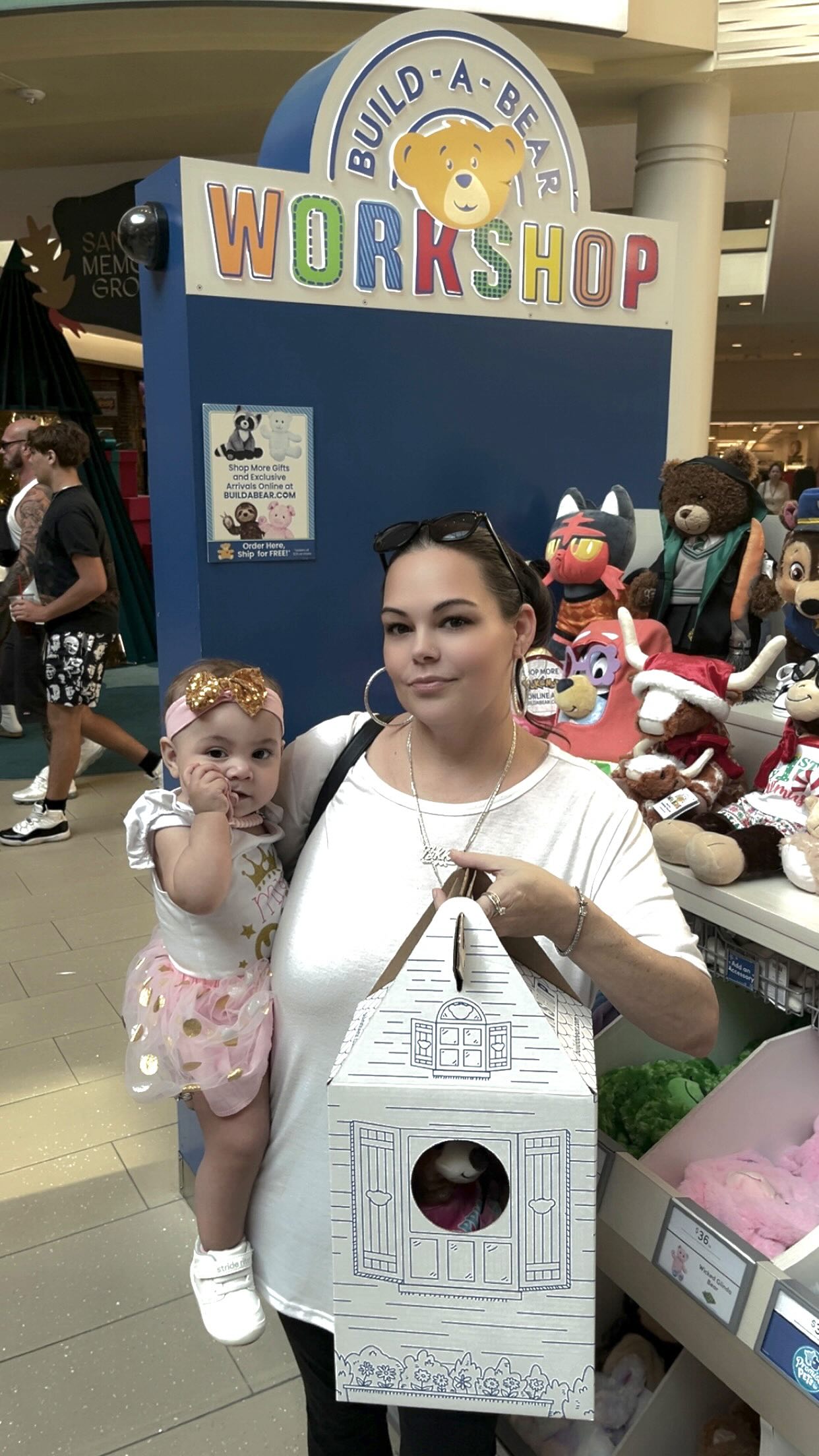 Instagram post by @lifewith_nikkilynn for Build-A-Bear. Caption reads: [...] 1st birthday with her very first @buildabear....