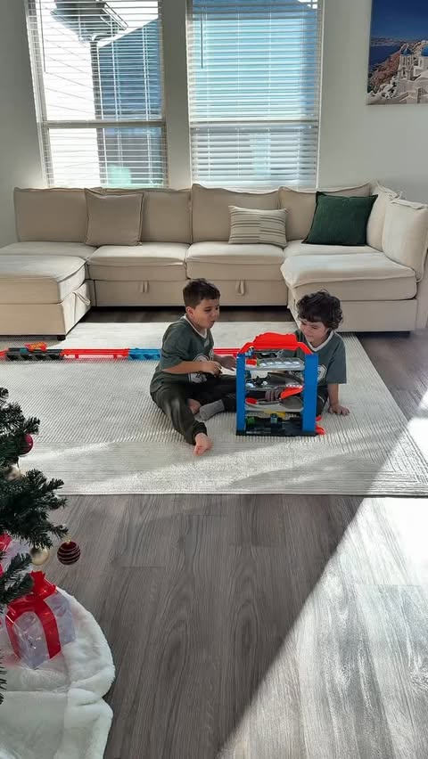 Instagram post by @2bebek1damla for Eureka. Caption reads: Eureka ReactiSense is such a home essential —....