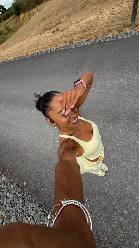 Instagram post by @mikscain for MP Activewear. Caption reads: Let’s goo runningggg!!🌻💛🌼 Wearing @mpactivewear....